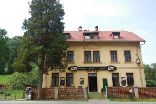 Отель Albena Dolni Prysk Экстерьер фото